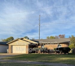 11841 E 36th St in Tulsa, OK - Building Photo - Building Photo