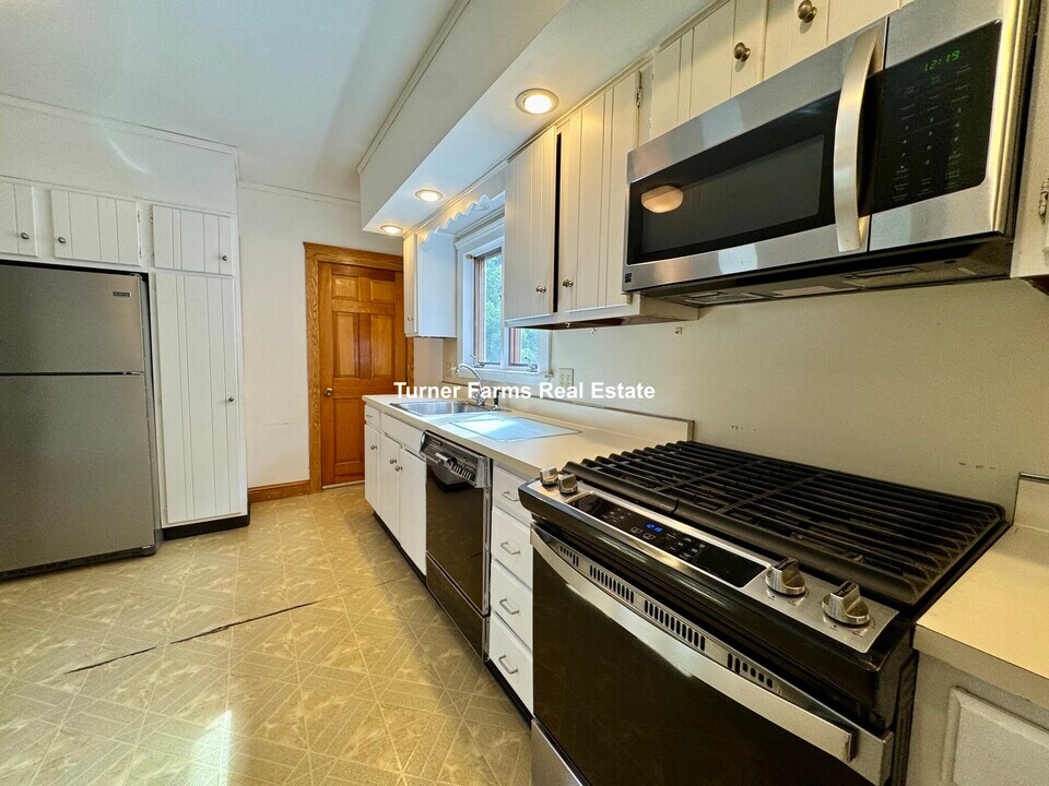 80 Curtis St, Unit 1 in Somerville, MA - Foto de edificio