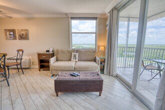 5600 Bonita Beach Rd SW in Bonita Springs, FL - Building Photo - Building Photo