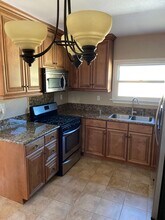 1905 E Appleton St, Unit A in Long Beach, CA - Building Photo - Building Photo