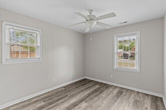 5012 Ferndale Rd in Wilmington, NC - Building Photo - Building Photo