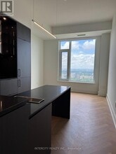 11 Yorkville Ave in Toronto, ON - Building Photo - Building Photo