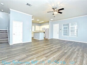 3500 Duval St, Unit Duval as a 3 Bedroom in Austin, TX - Building Photo - Building Photo