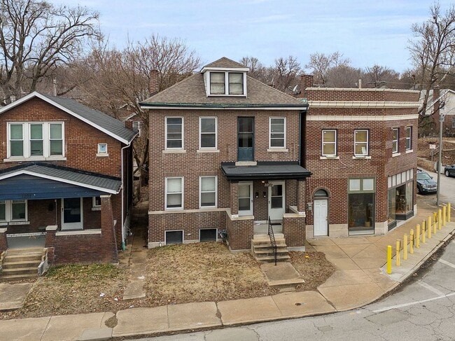 2203 McCausland Ave