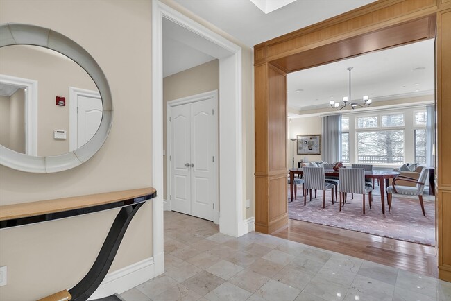 120 Seaver St in Brookline, MA - Building Photo - Building Photo