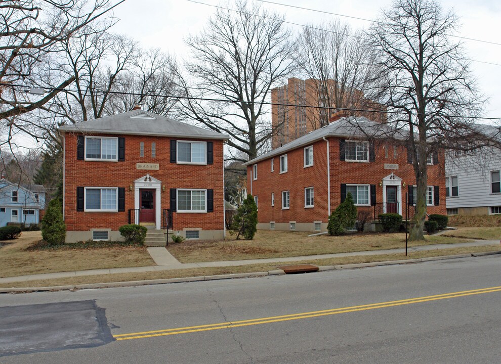 2200-2220 W Schantz Ave in Dayton, OH - Foto de edificio