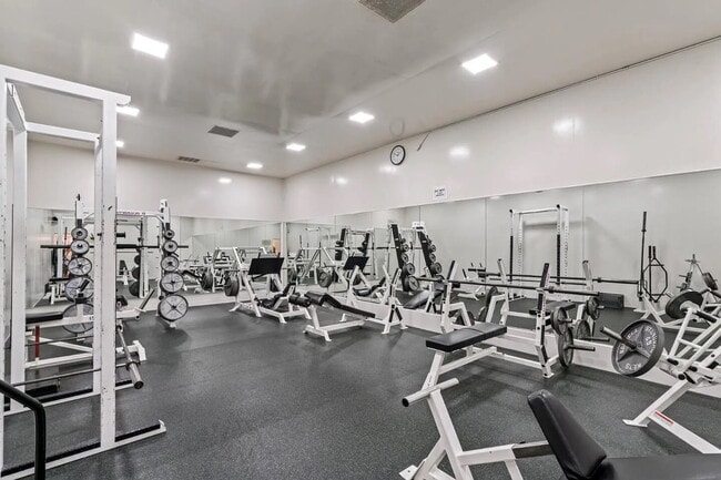 904 Peninsula Ave in San Mateo, CA - Building Photo - Building Photo
