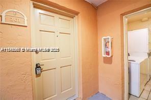 17911 NW 68th Ave in Hialeah, FL - Building Photo - Building Photo