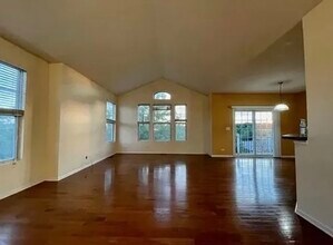 4258 Central Park Ln in Aurora, IL - Building Photo - Building Photo