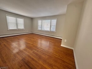 156 E Prospect St in Hackettstown, NJ - Building Photo - Building Photo