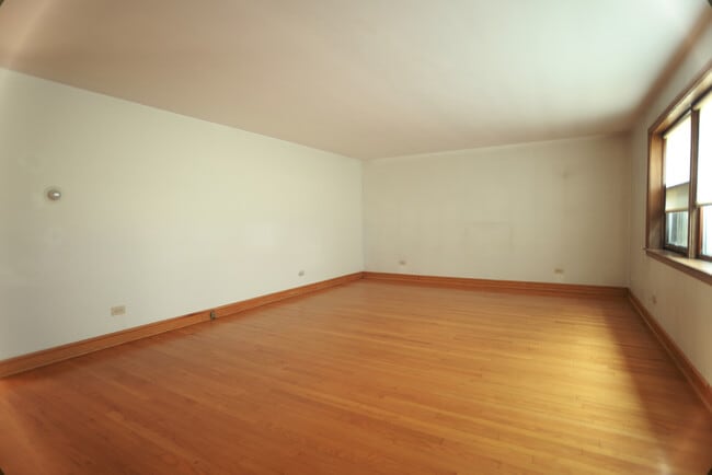 7228 S Phillips Ave in Chicago, IL - Building Photo - Building Photo
