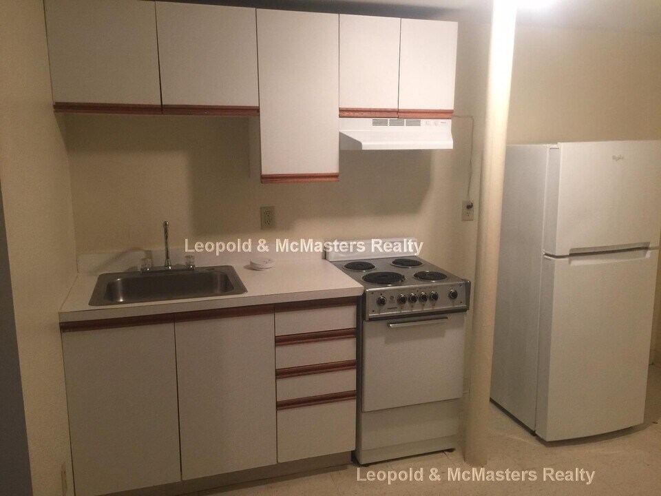 1114 Commonwealth Ave, Unit B in Boston, MA - Building Photo