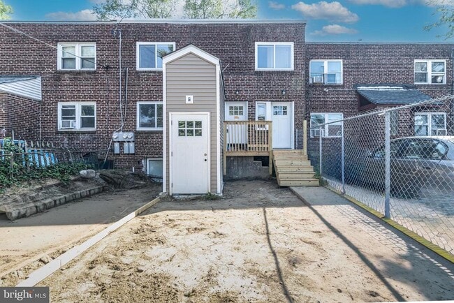 property at 505 Rand St