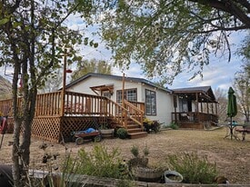 11120 Gentry Ln in Slaton, TX - Building Photo