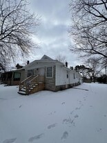 1723 Maine St in Saginaw, MI - Building Photo