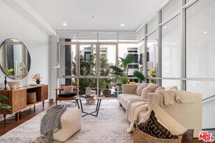 4151 Redwood Ave in Los Angeles, CA - Building Photo