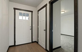 13706 N Apex Way in Hayden, ID - Building Photo - Building Photo