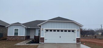 4416 NE 123rd St in Edmond, OK - Building Photo