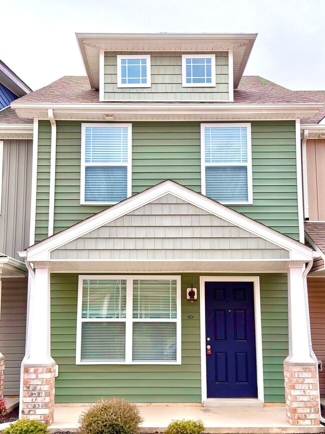 235 Woodland Vly Ln in Clarksville, TN - Building Photo - Building Photo