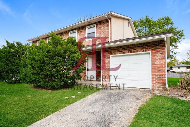 1902 Bairsford Dr