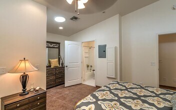 1124 E 10th St in Tucson, AZ - Building Photo - Building Photo