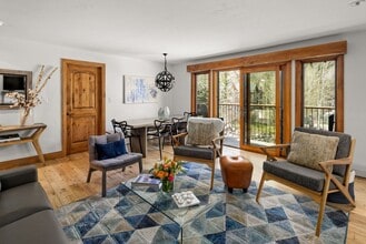 1020 E Durant Ave in Aspen, CO - Building Photo - Building Photo