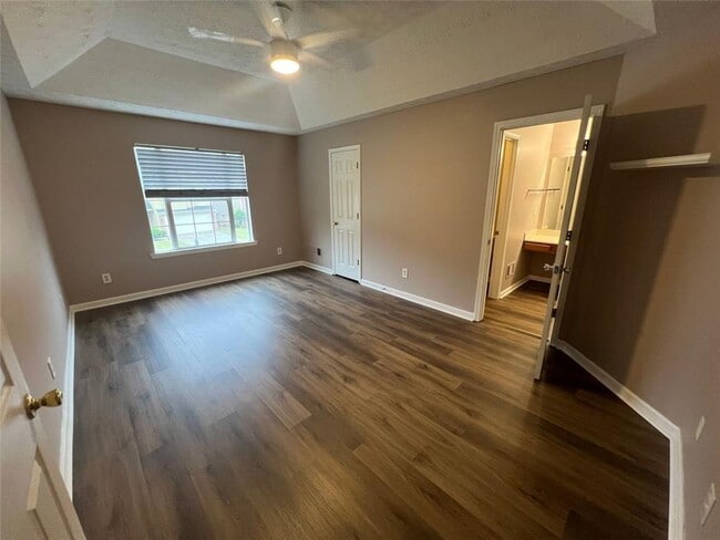 815 Ahearn Ct in Suwanee, GA - Building Photo - Building Photo