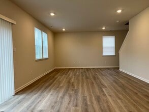 109 Malibu Dr in Egg Harbor Township, NJ - Building Photo - Building Photo