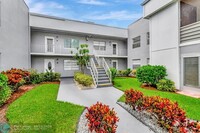 162 Burgandy Way in Delray Beach, FL - Foto de edificio - Building Photo