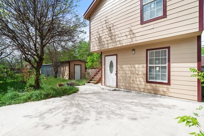 1519 Schley Ave in San Antonio, TX - Building Photo - Building Photo