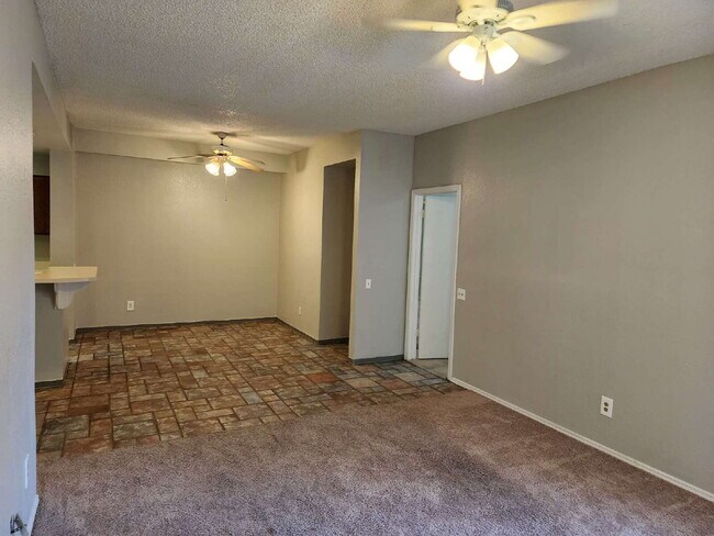 2035 S Elm St in Tempe, AZ - Building Photo - Building Photo