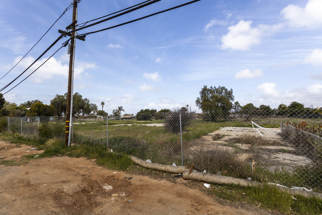 Casa Anita in Chula Vista, CA - Building Photo