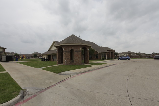 Kingbridge Crossing in Dallas, TX - Foto de edificio - Building Photo