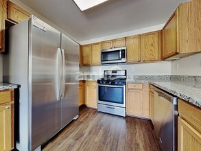 7972 Crowder St in Las Vegas, NV - Foto de edificio - Building Photo