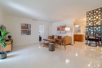 1006-1016 16th Ave N in Lake Worth Beach, FL - Building Photo - Building Photo