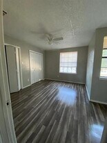 8005 Rothington Rd in Dallas, TX - Building Photo