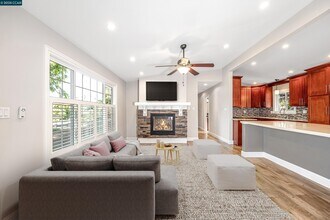 1371 Juanita Dr in Walnut Creek, CA - Building Photo - Building Photo