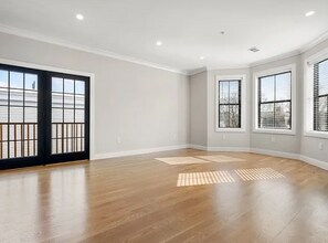 281 Lamartine St, Unit 1 in Boston, MA - Building Photo - Building Photo