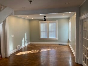 324 E Commercial St in Appleton, WI - Building Photo - Building Photo