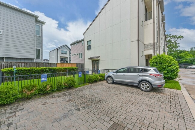 10914 Brookeshire Chase Ln in Houston, TX - Building Photo - Building Photo