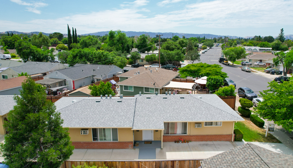 1565 Elm St in Livermore, CA - Building Photo