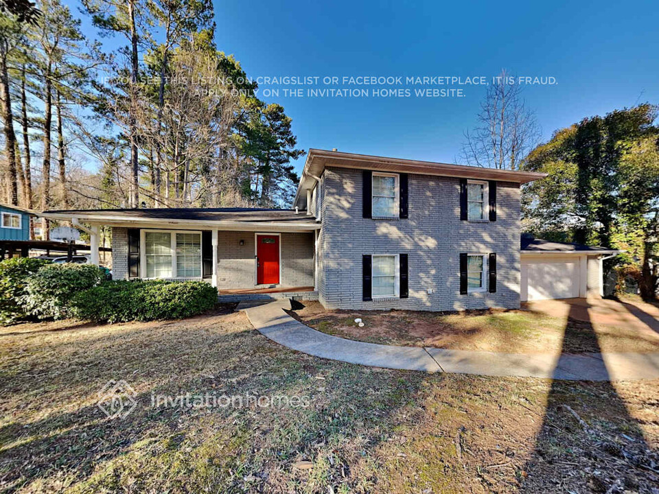 4190 Carrollwood Dr in Stone Mountain, GA - Building Photo