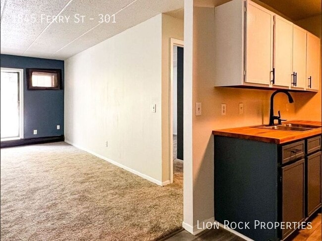 property at 1845 Ferry St