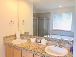 Stunning Harbor Home on a Prime Lot! in Lynnwood, WA - Building Photo - Building Photo