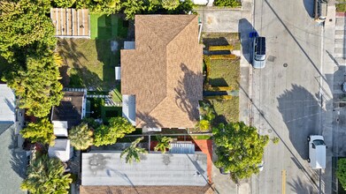 1165 SW 12th St in Miami, FL - Building Photo - Building Photo