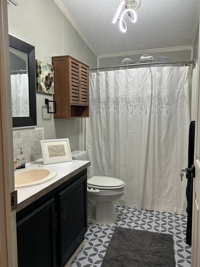 12545 Louis Dr in Beaumont, TX - Building Photo - Building Photo