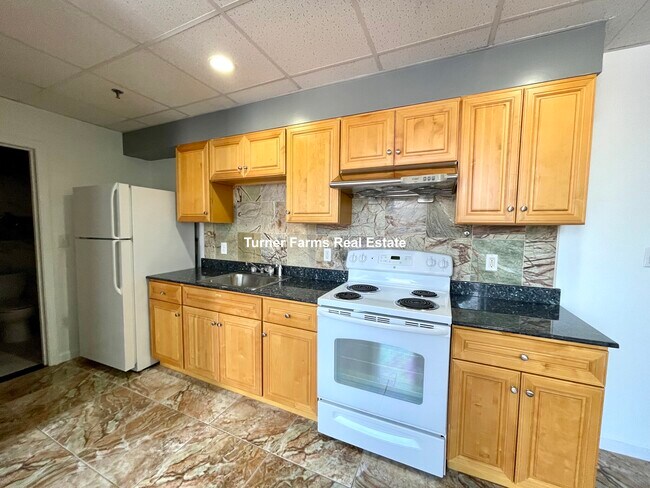 72 Kneeland St, Unit 601