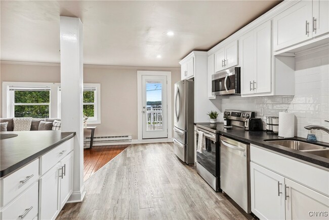 property at 40 Lakeview Cir