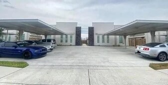 11 Golden Nugget in Edinburg, TX - Building Photo