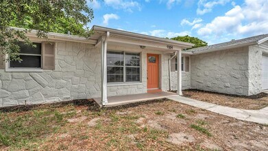 9304 St Regis Ln in Port Richey, FL - Building Photo - Building Photo